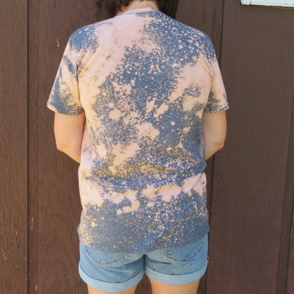 Iowa Hawkeyes Custom Bleach Tee sz M - Picture 3 of 4